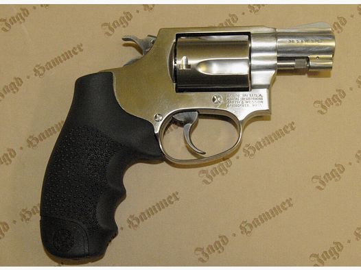 Smith & Wesson 60