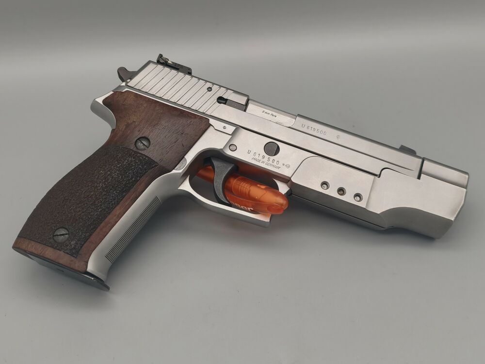 SIG Sauer P226S con Romeo 1 e mirino regolabile 9mmLuger