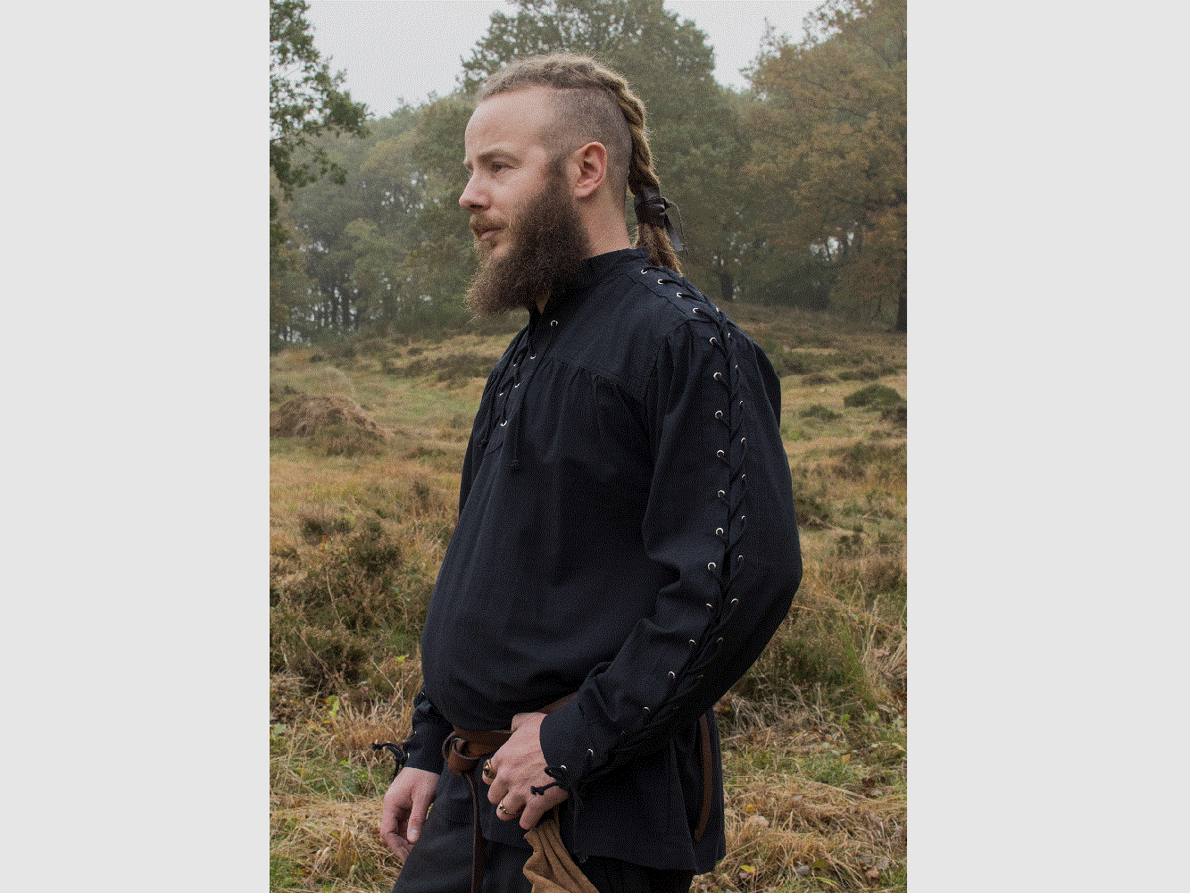 Middeleeuwse shirt Corvin met vetersluiting, zwart