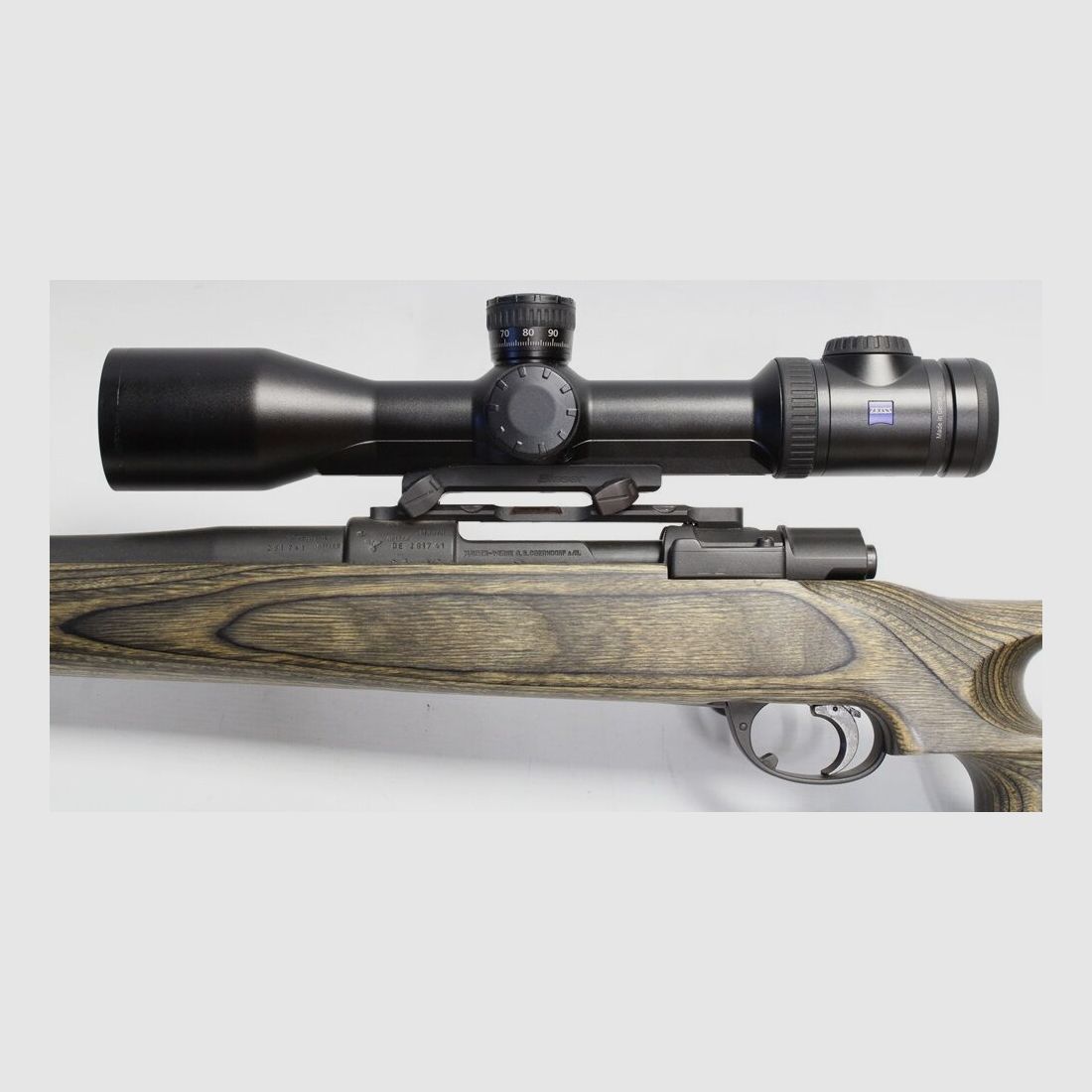 Mauser 98 met Zeiss V8 1,8-14x50