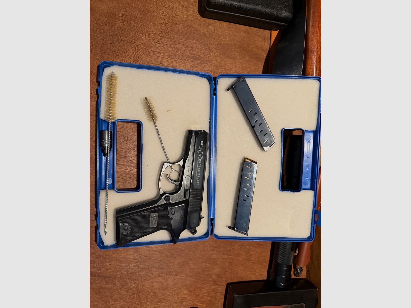 Colt Double Eagle Combat Commander 9mm P.A.K. – Komplettset mit 2 Magazinen & Koffer