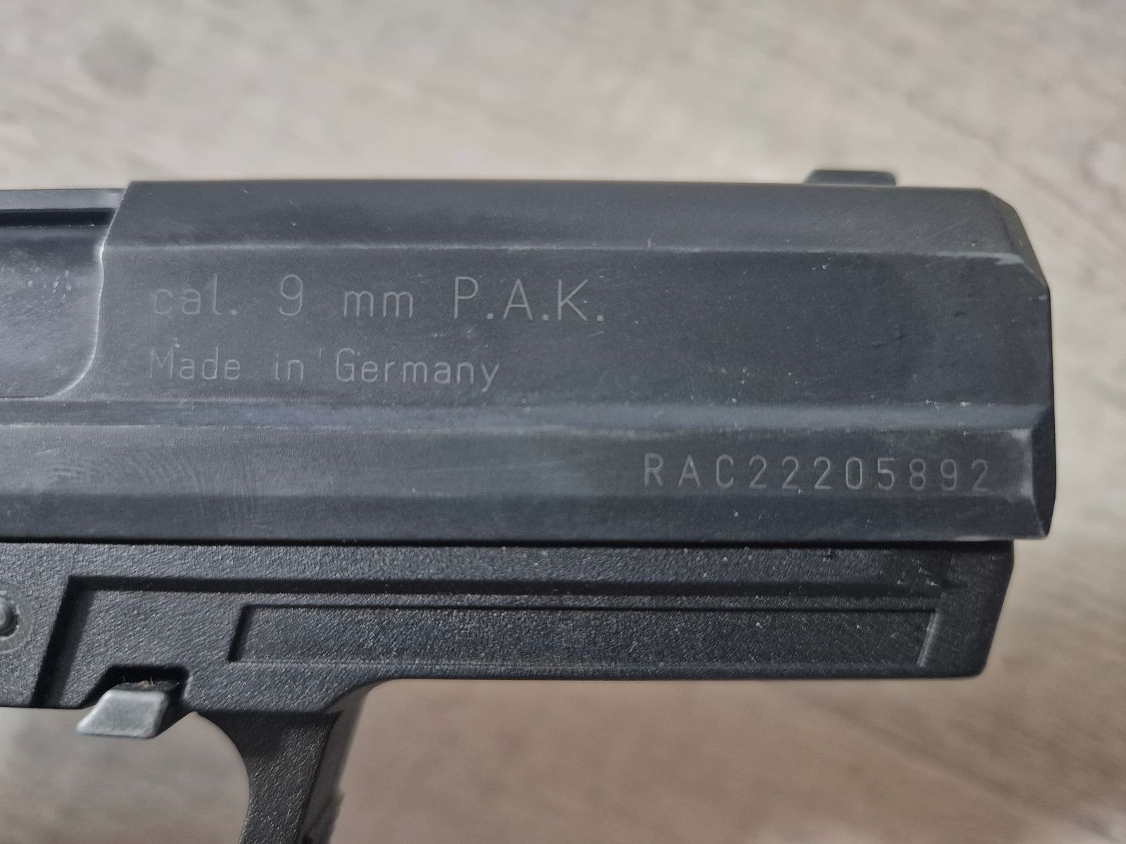 Röhm RG 96 pistolet alarmowy brüniert