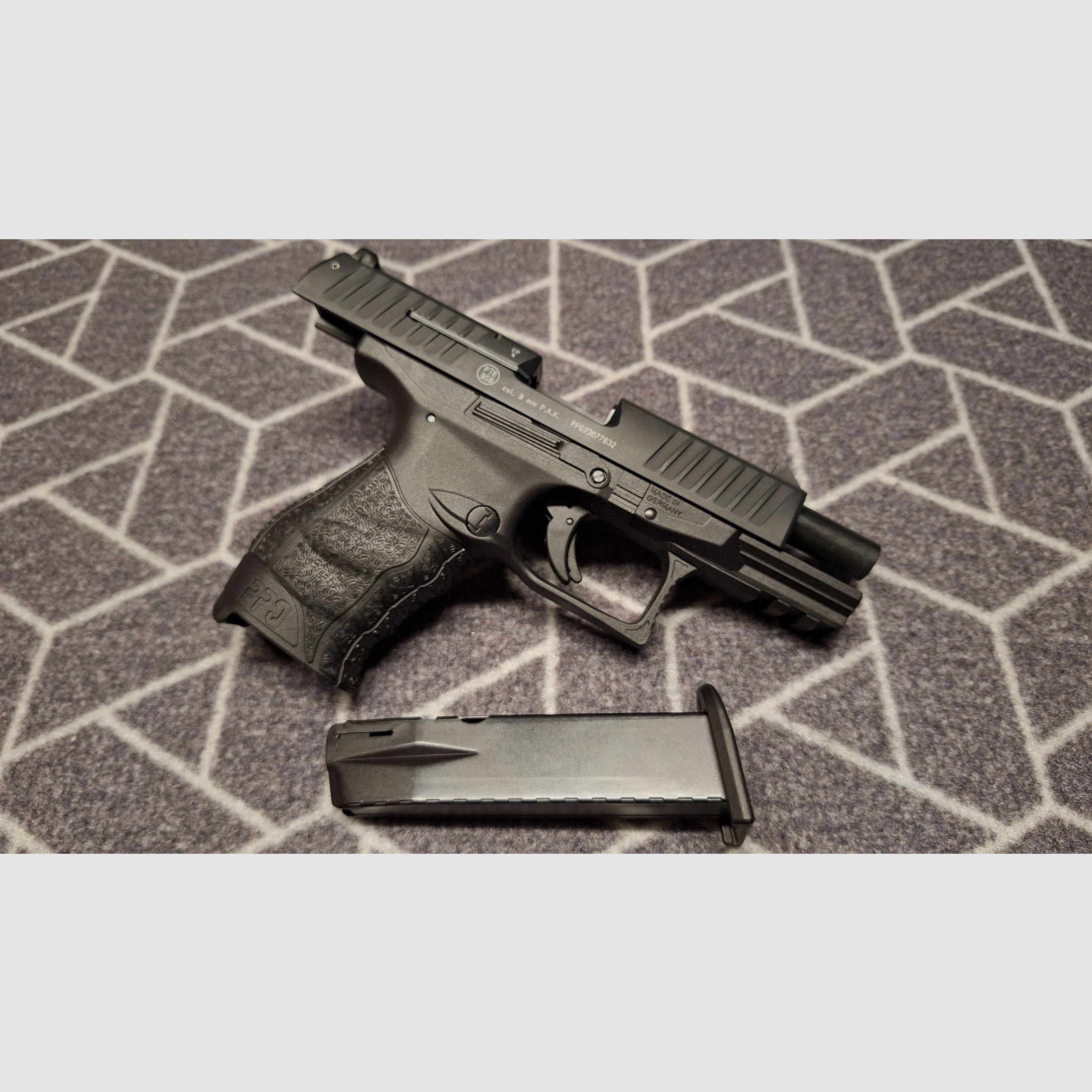 Walther PPQ M2 Schreckschuss Pistole 9mm P.A.K. schwarz NEU!