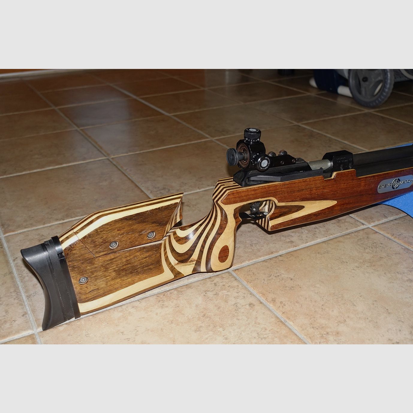 Steyr Matchgewehr LG 91 + 3 Kartuschen + Fülladapter