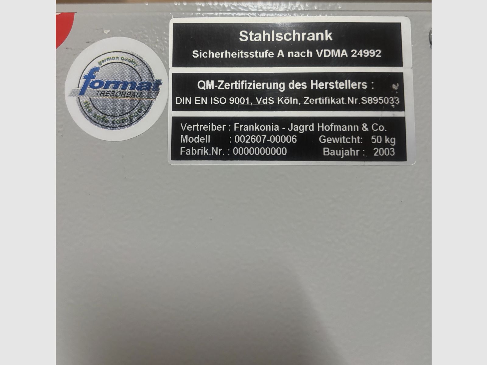 Waffenschrank mit Innenfach für 3 Langwaffen
