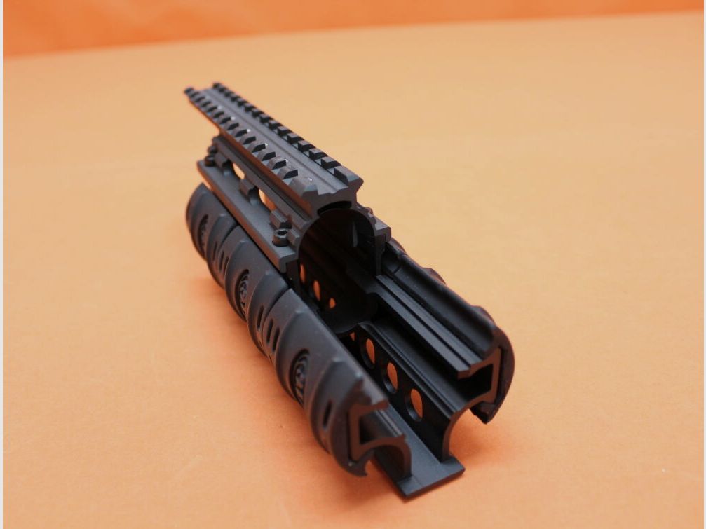 UTG - Leapers Kalashnikov AKM: 4-Rail-System/-Handschutz UTG (MNT-HG478SA) Alu schwarz inkl. Railprotektoren
