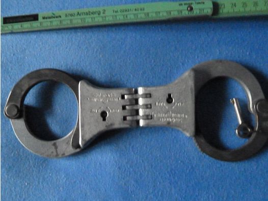 Handschelle Deutsche Polizei, alt