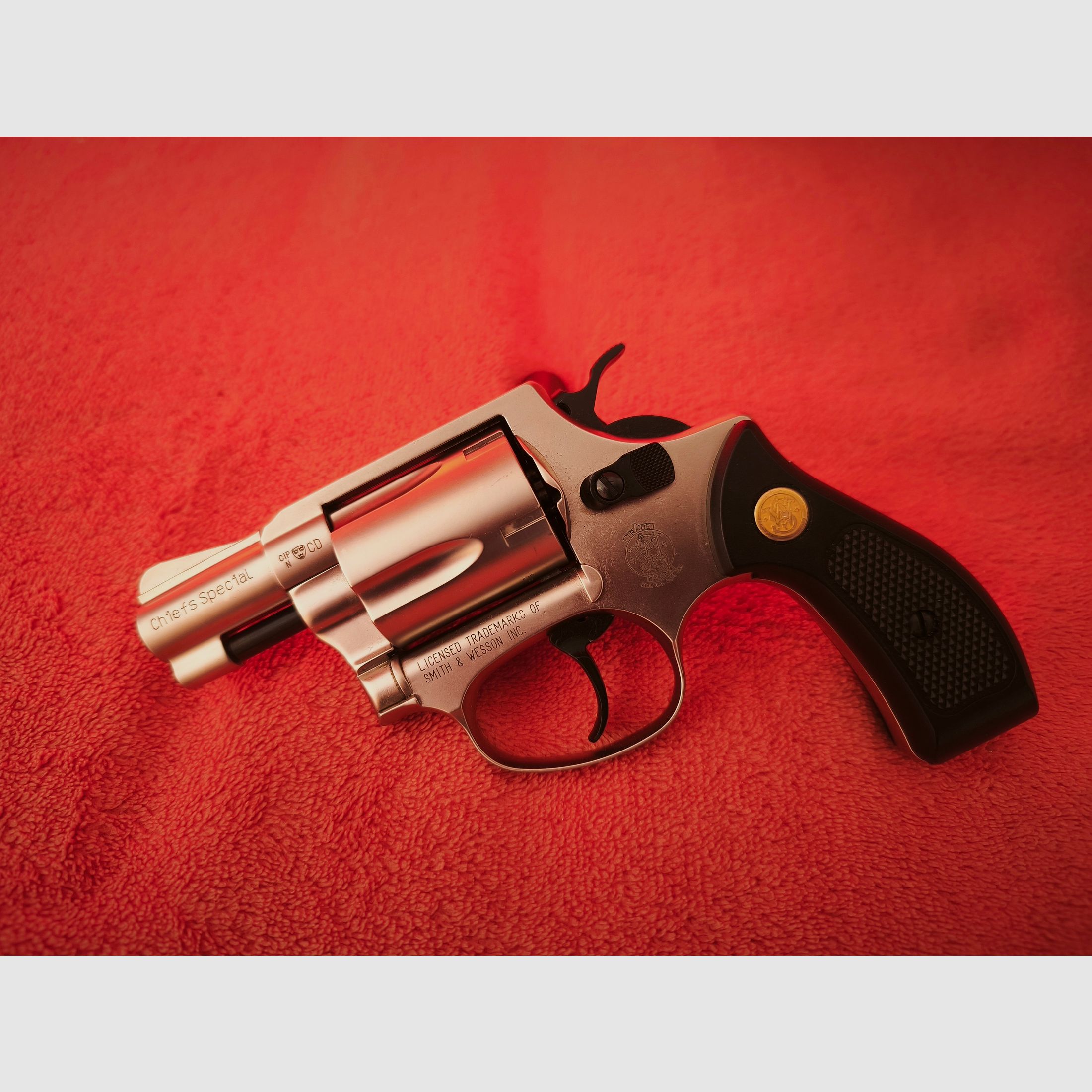  Smith & Wesson / Colt Chiefs Special – Schreckschuss Revolver, Top-Zustand (< 30 Schuss)