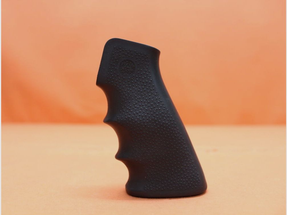HOGUE AR-15 : Poignée Pistolet HOGUE Surmoulée Noire (15000) Poignée en Caoutchouc