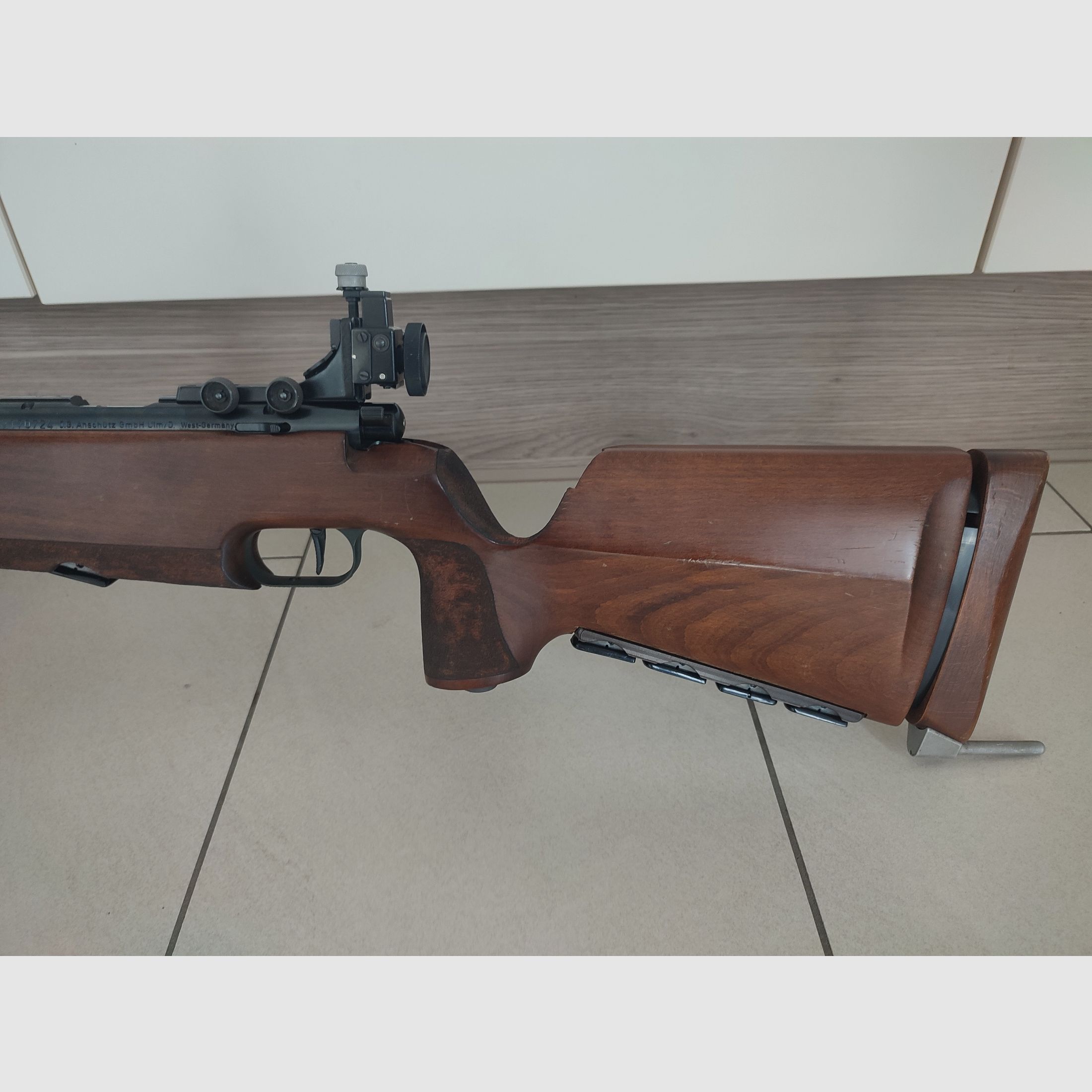 Anschütz 1427 Biathlon Repetierer Benchrest .22 KK + 2.000 Schuss Matchmunition