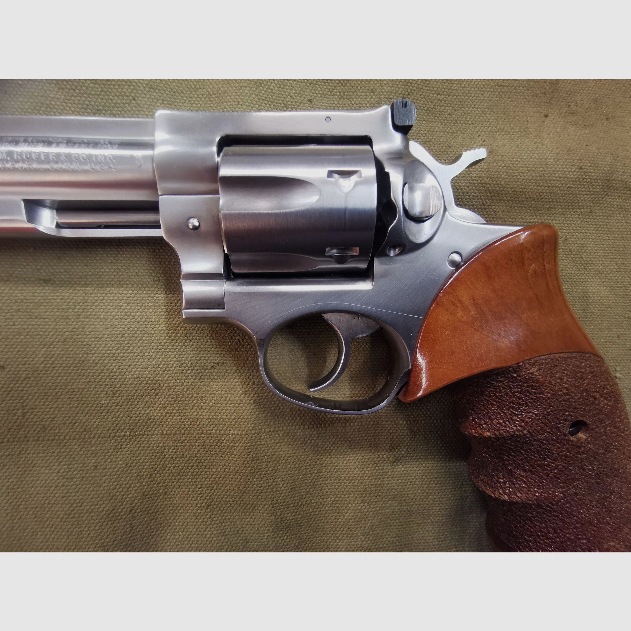 RUGER GP100  .357Mag   4Zoll schwerer Revolver