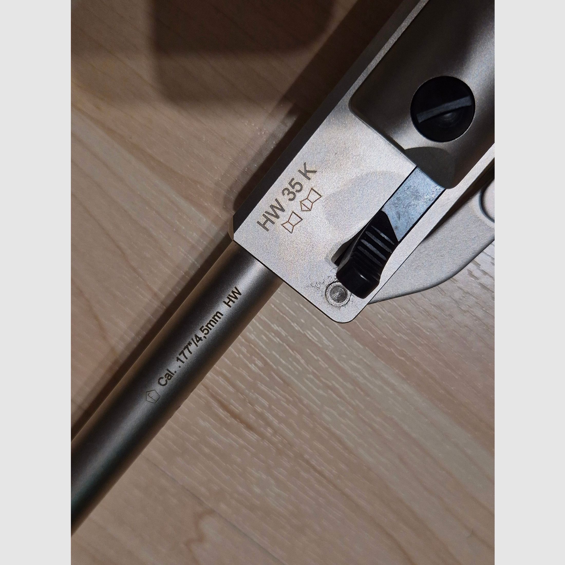 Luftgewehr Weihrauch HW 35K + 4×32 Zielfernrohr + Schalldämpfer + 2000 Diabolos