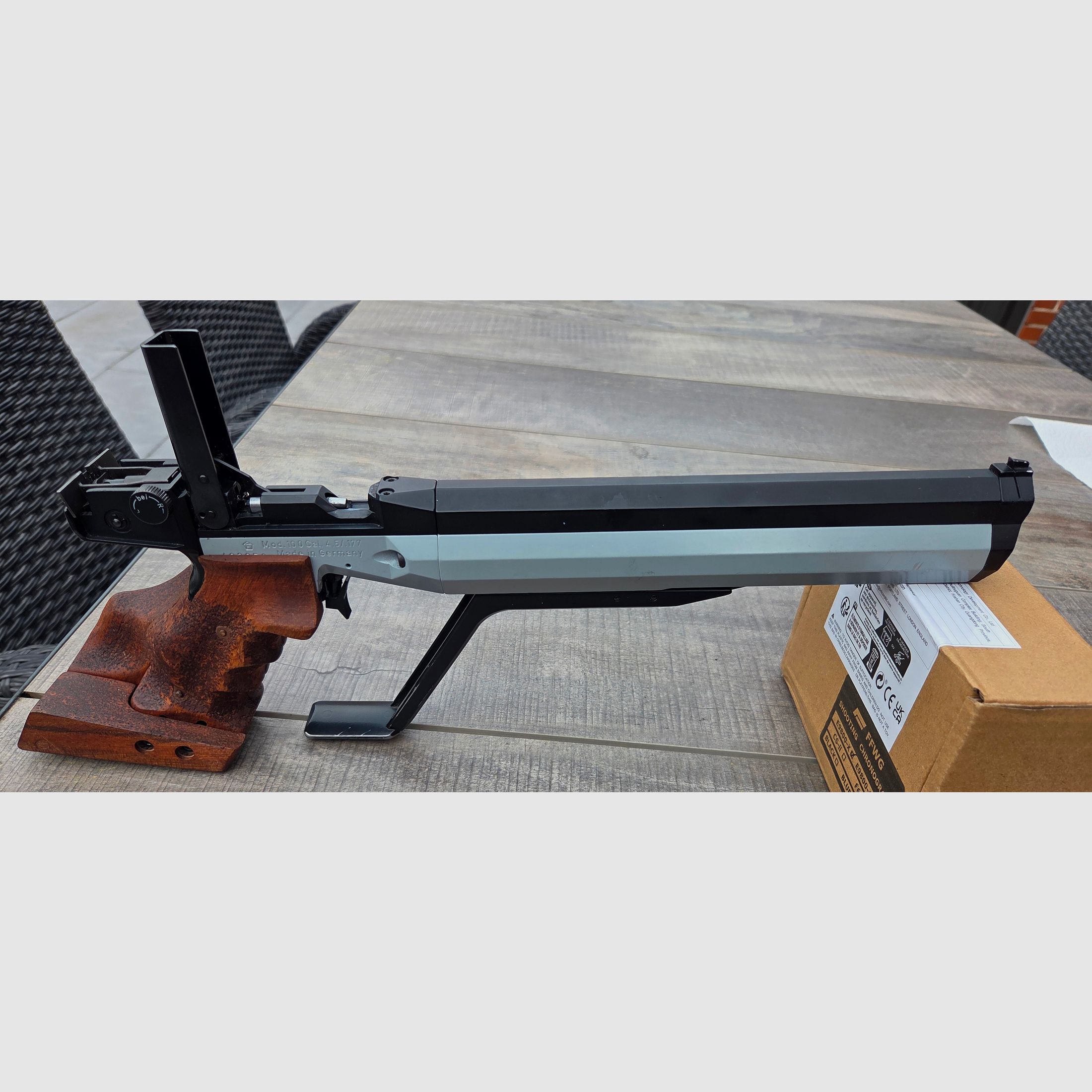 Feinwerkbau LP 100 mit Morini Griff