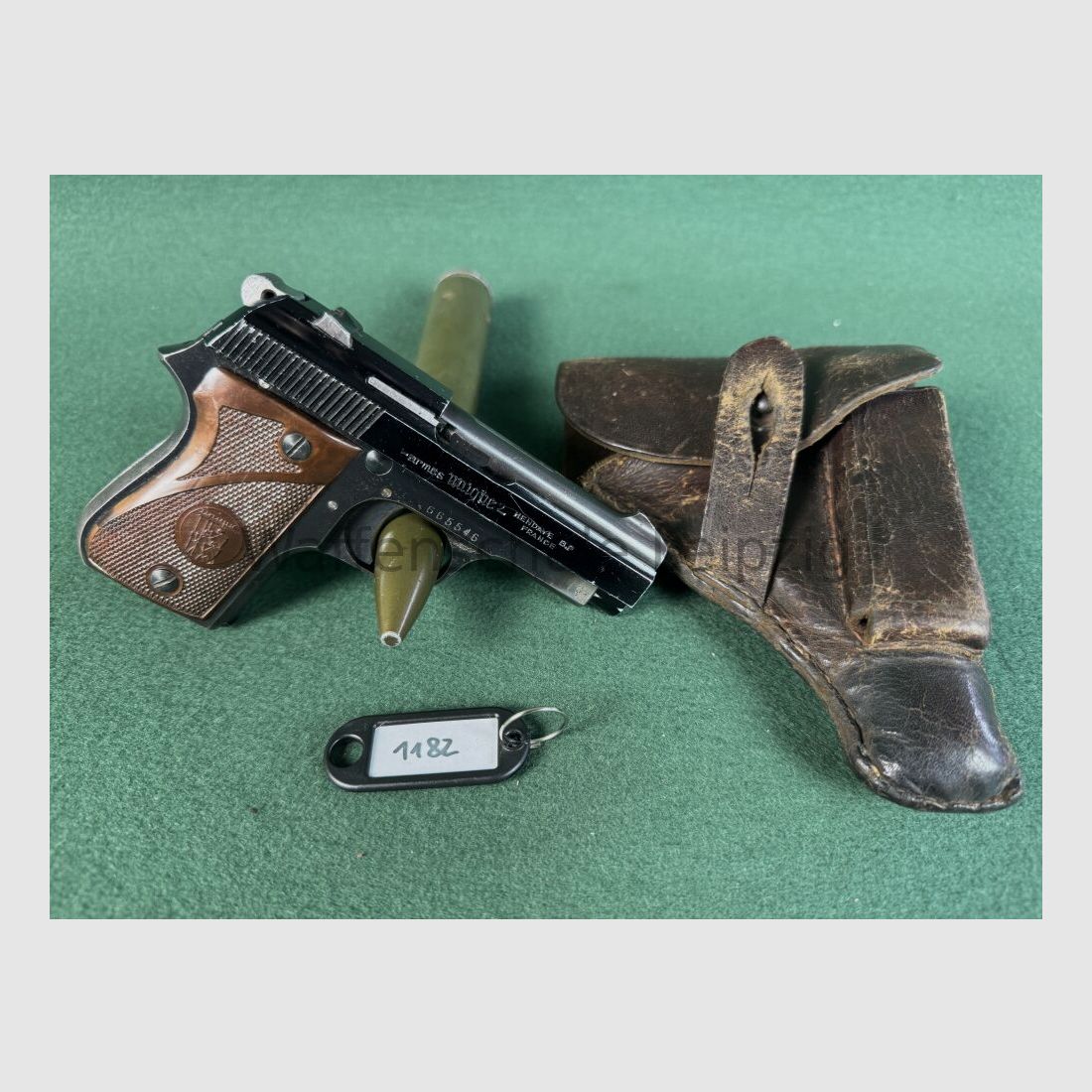 Unique L, image 1 of 2