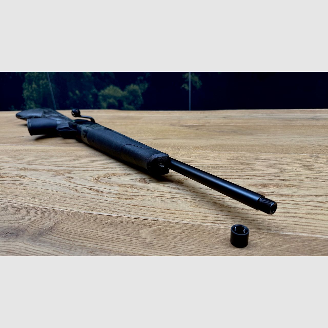 Blaser R8 Custom Carbon Huntec-Camo / Elastomereinlagen / gekürzter Lauf / Mündungsgewinde / Logo giftgrün // TRAUMWAFFE 