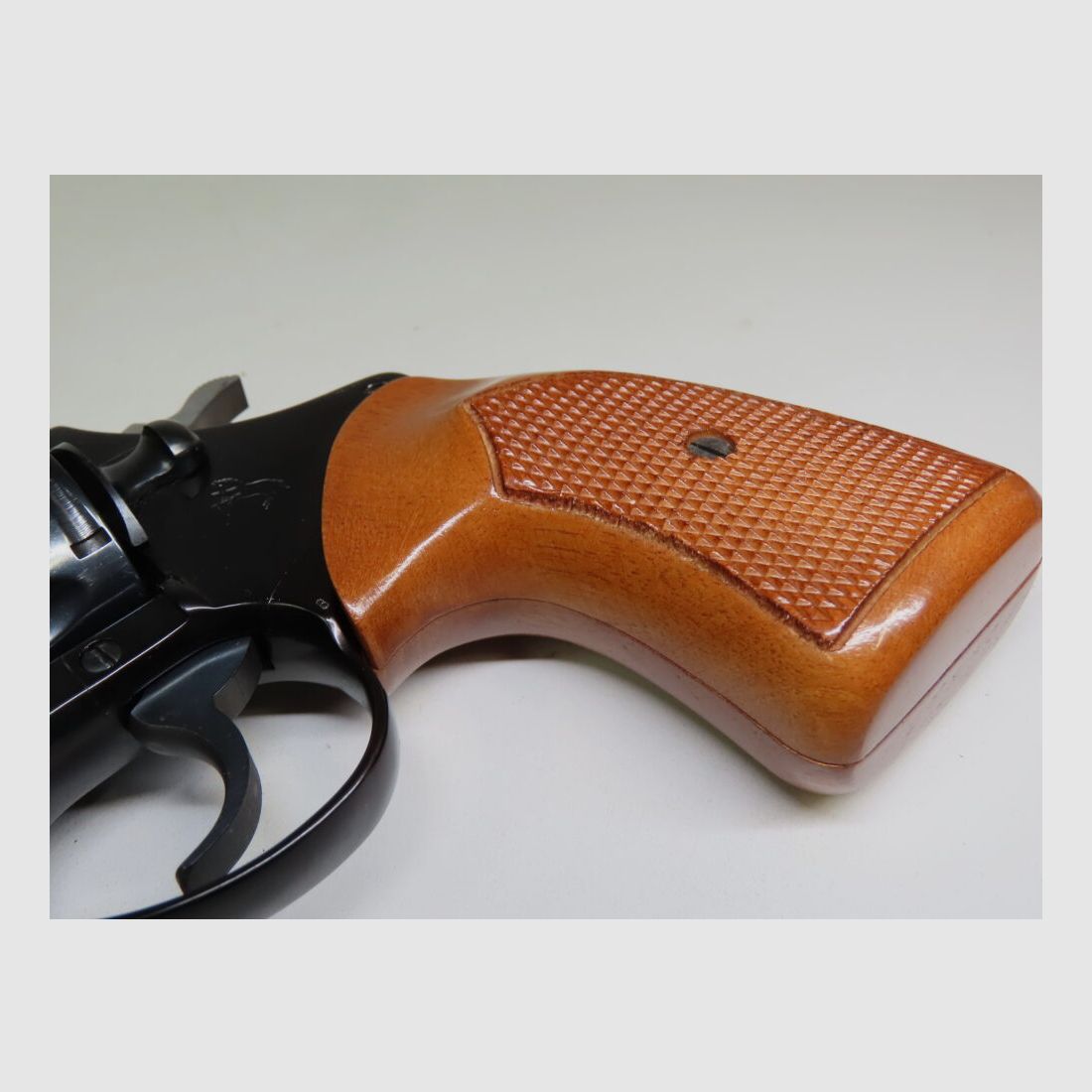 Colt Cobra