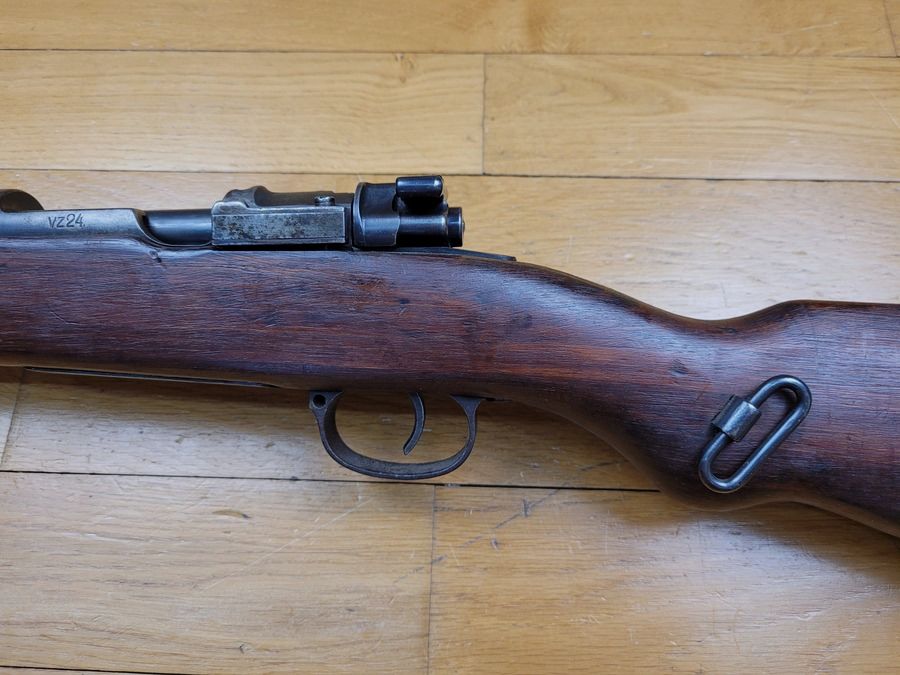 Mooie Tsjechische regulatiewapen VZ 24 – kal. 8x57IS – vervaardigd in 1931 – gebleven in zijn pre-WOII configuratie – zeer goede loop en zeer goed hout – TBE, afbeelding 4 van 22