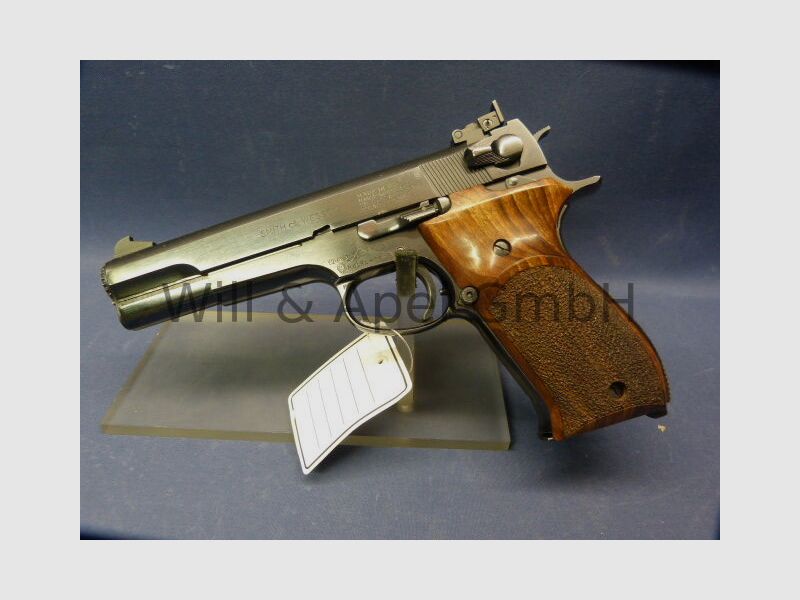 SMITH & WESSON M52-1