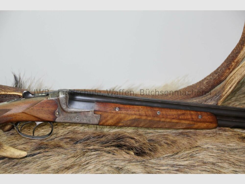 Light and manageable Merkel shotgun 16/70