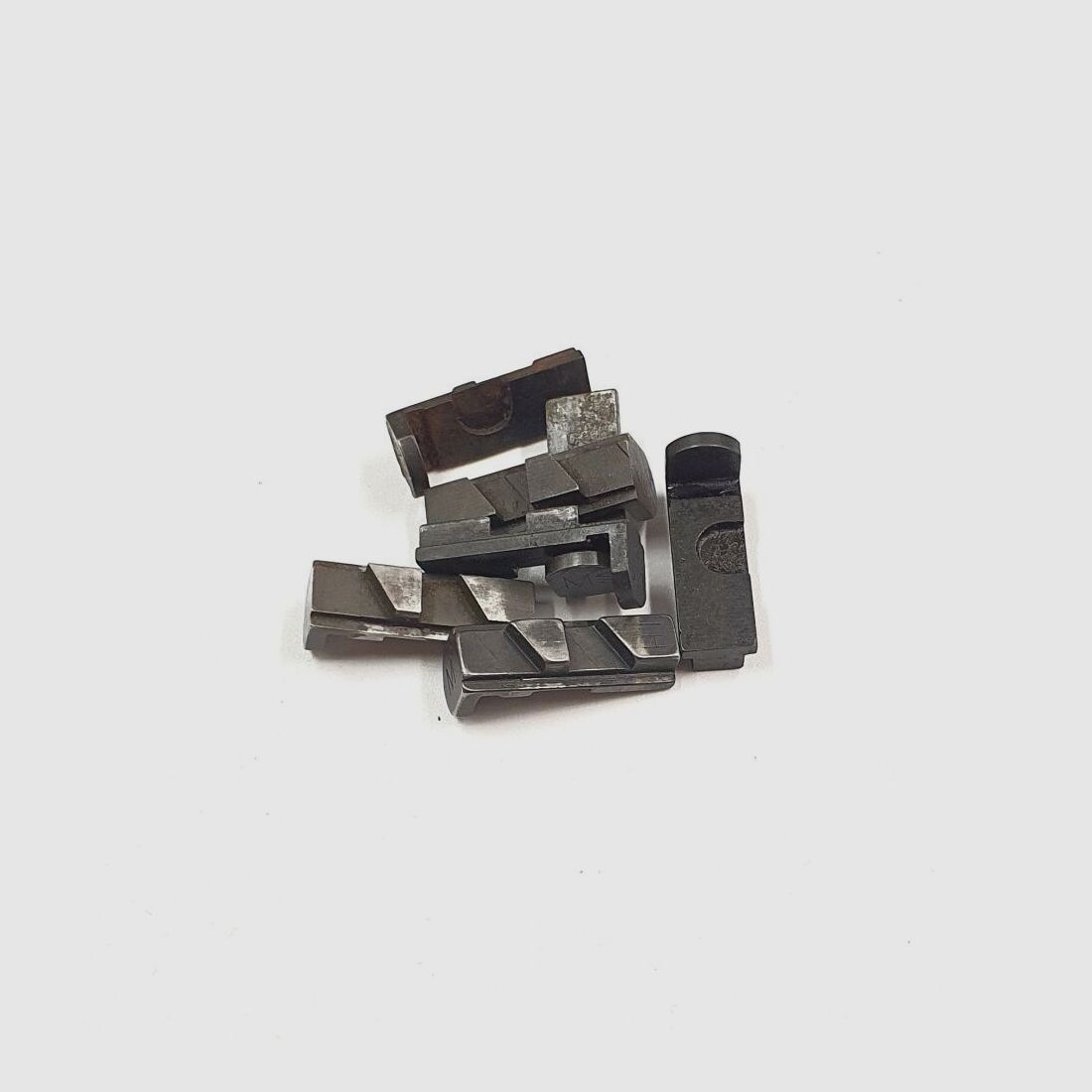 30M1 [25a] US 30M1 carbine magazine holder Type 3/Magazine Catch Type 3, used, US Military part