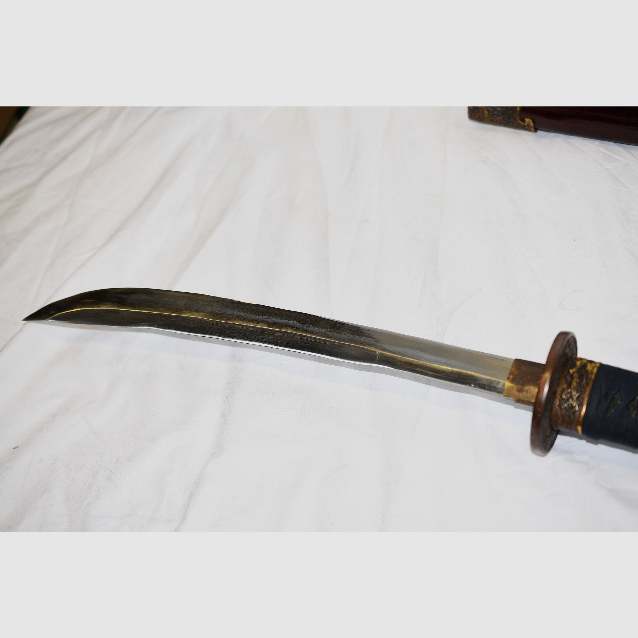 épée japonaise, katana, nagamaki, gravure 99999 sur la lame