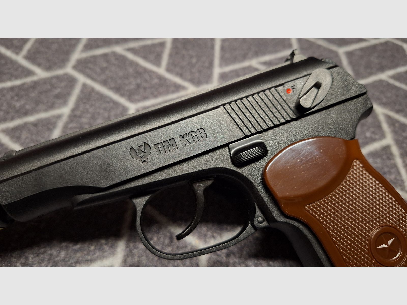 Umarex Legends PM KGB - Pistola Co2 4,5 mm NUOVA!