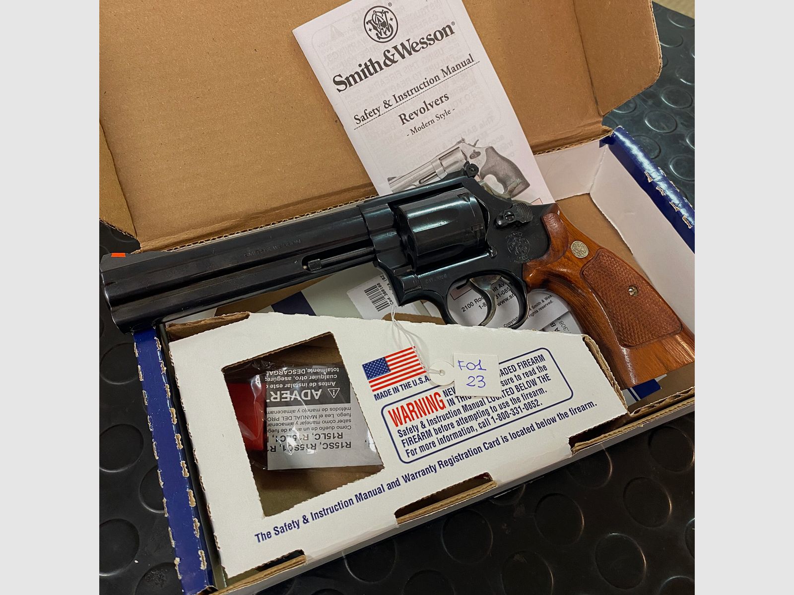 Smith & Wesson 586 357mag geweer F01-23