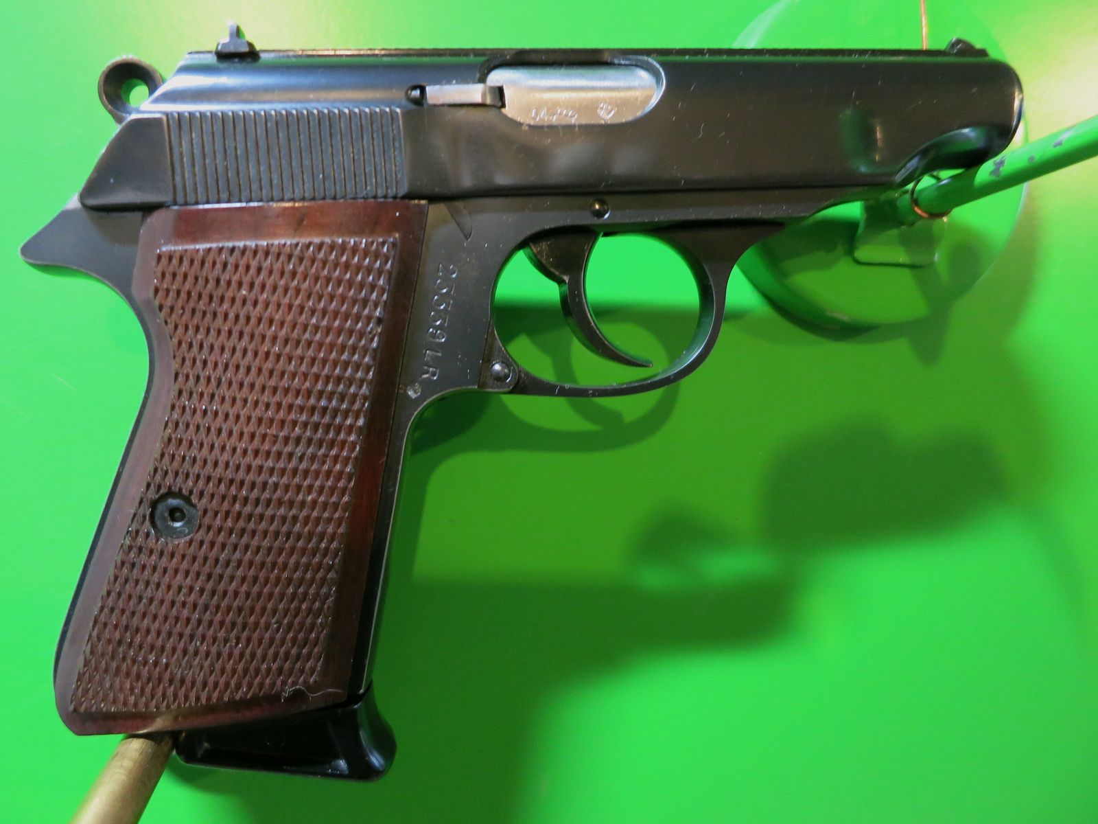 Walther PP « Pistolet de police », .22lr pistolet d'entraînement, plaquettes en bois       #39, image 6 sur 11
