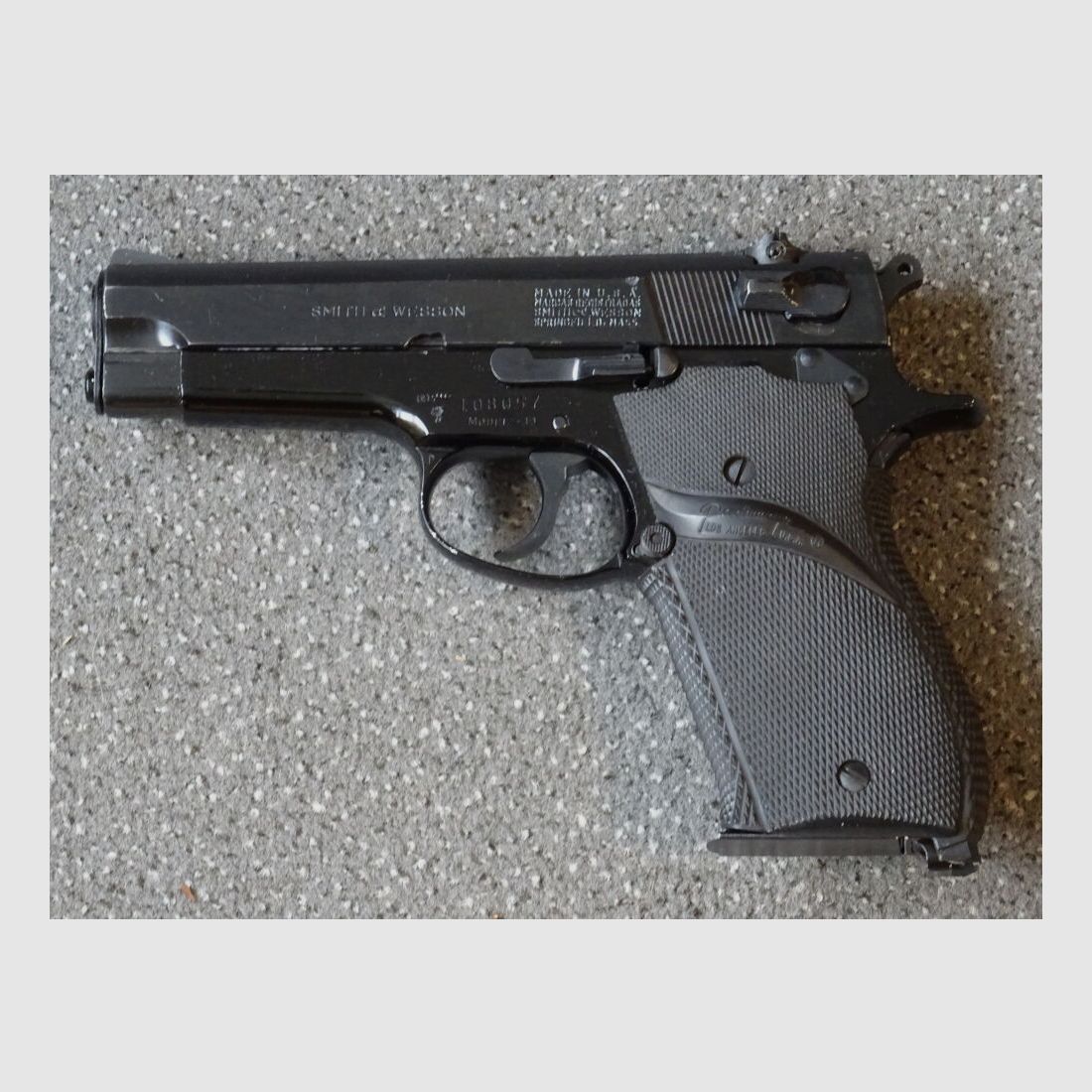 S&W SMITH & WESSON	 MODEL 39