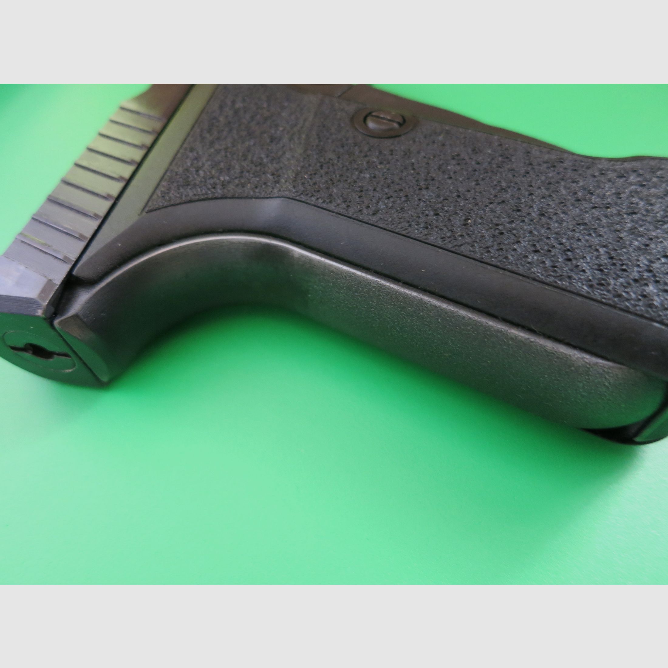 Heckler & Koch P7, PSP (Polizei-Selbstlade-Pistole), Kal. 9mm Luger, 1. Generation     #52