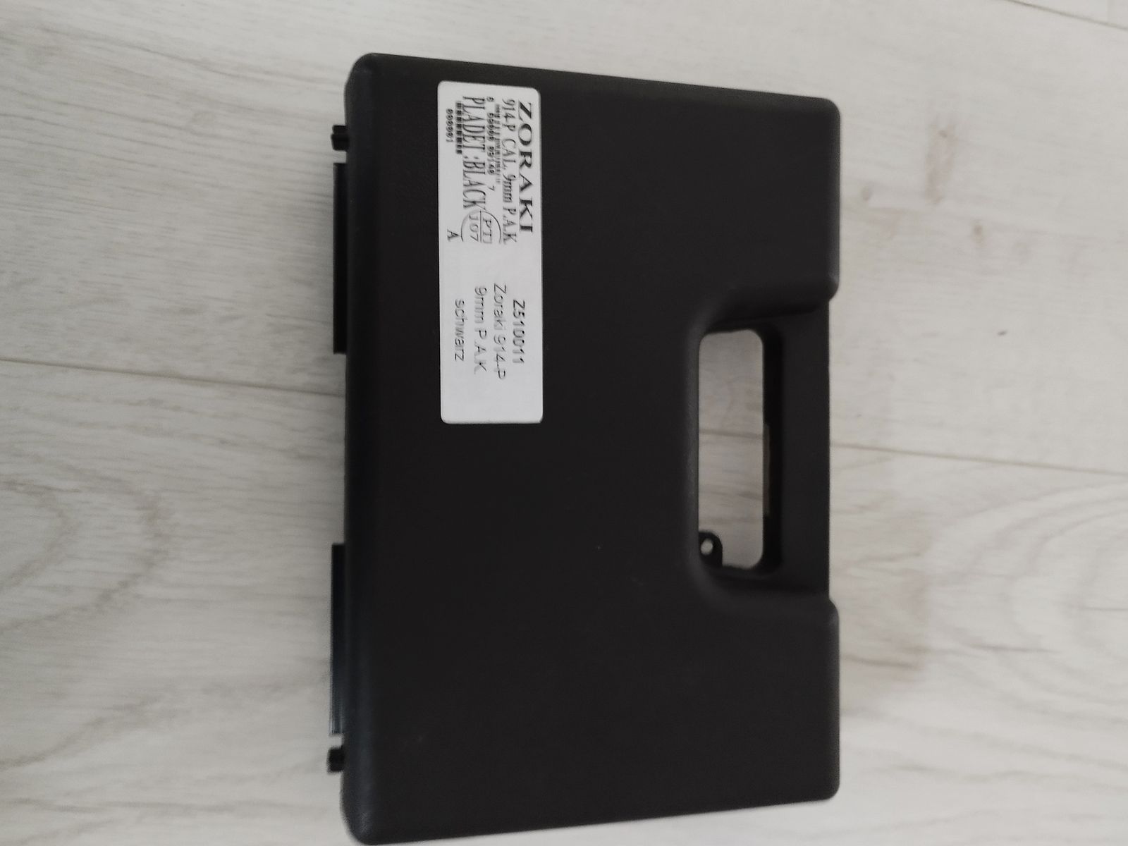 Zoraki 914-P Schreckschusspistole 9mm P.A.K. brüniert PTB mit Box, Anleitung und Becher.