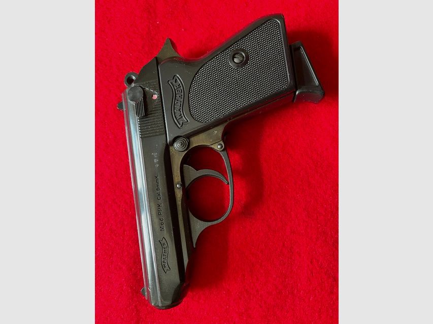 WALTHER PPK 8mm blank firing pistol