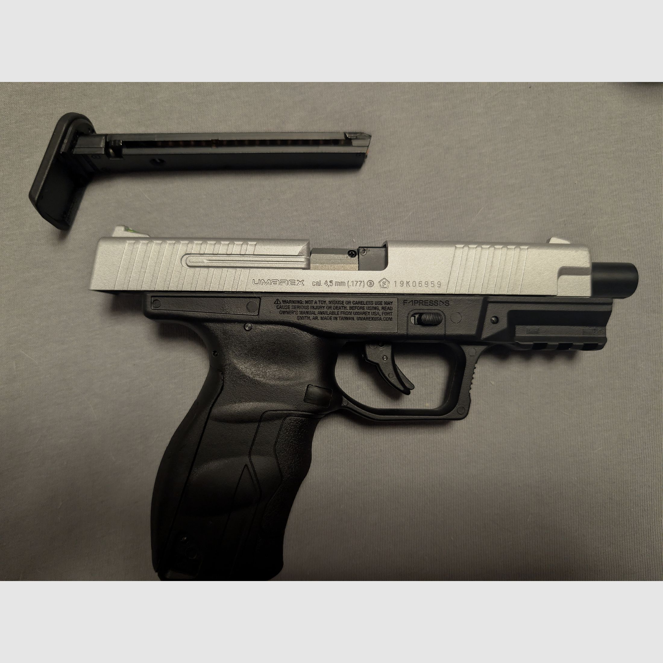 Umarex 40XP 4,5 mm Stahl BB Bicolor Blowback Co2-Pistole (P18)