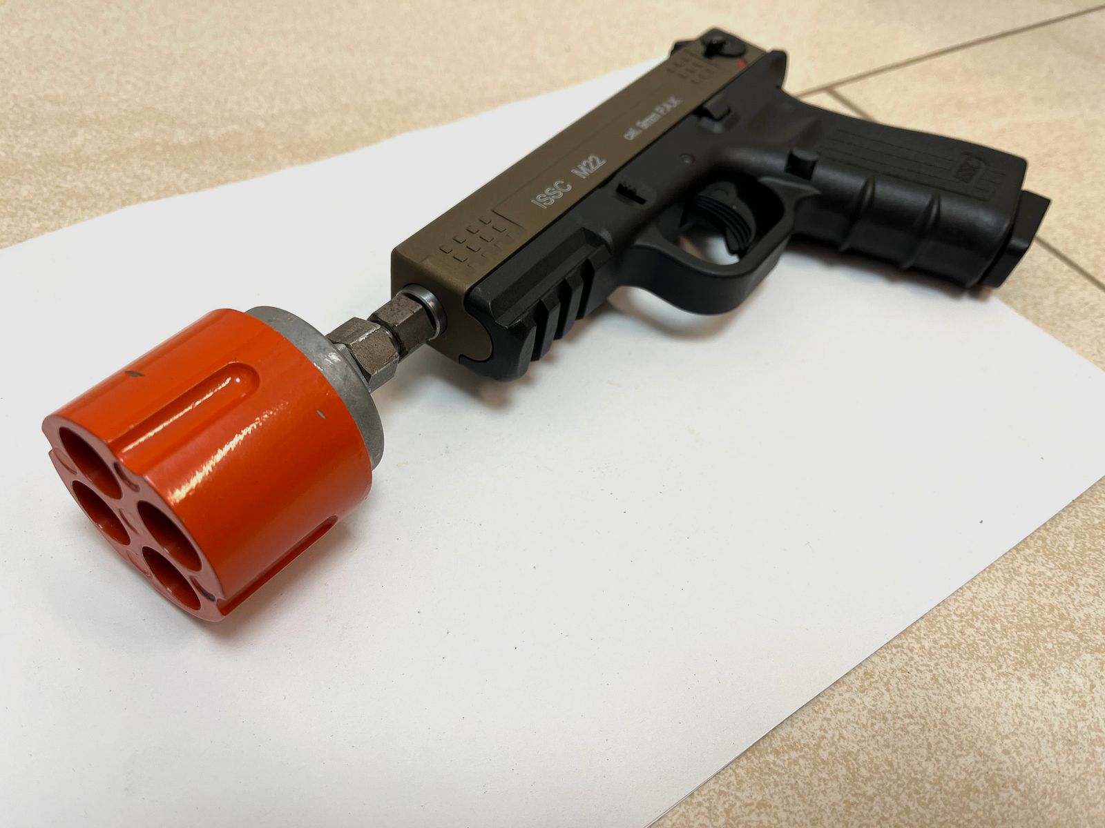 Signalwaffen••• Noris Multi - Signal 2000 - Multishooter + Zubehör für Schreckschusswaffen •••