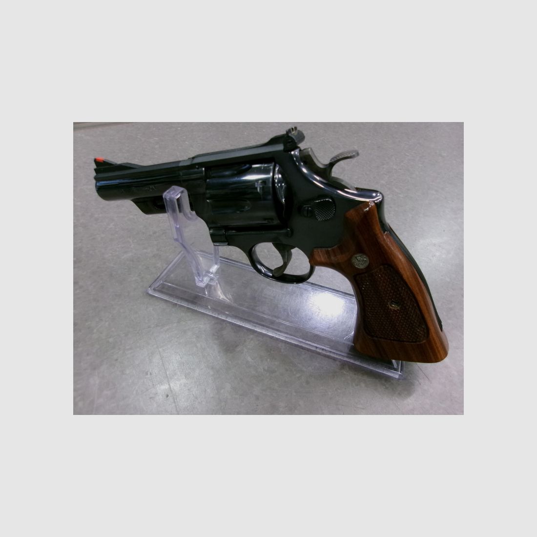 SMITH WESSON 29-2 CAL44MAG used, image 3 of 8