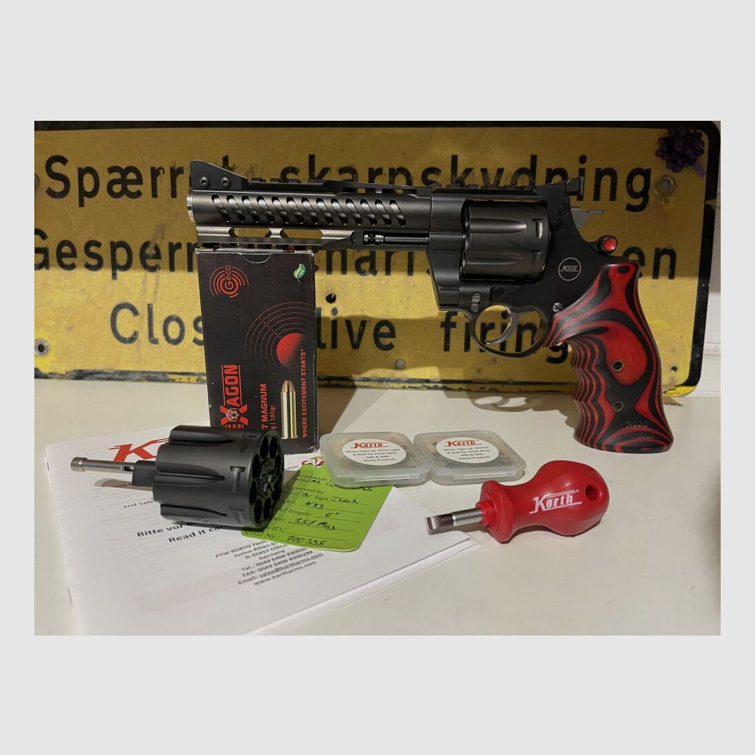 Korth NXS .357Mag including interchangeable cylinder in 9mmLuger!