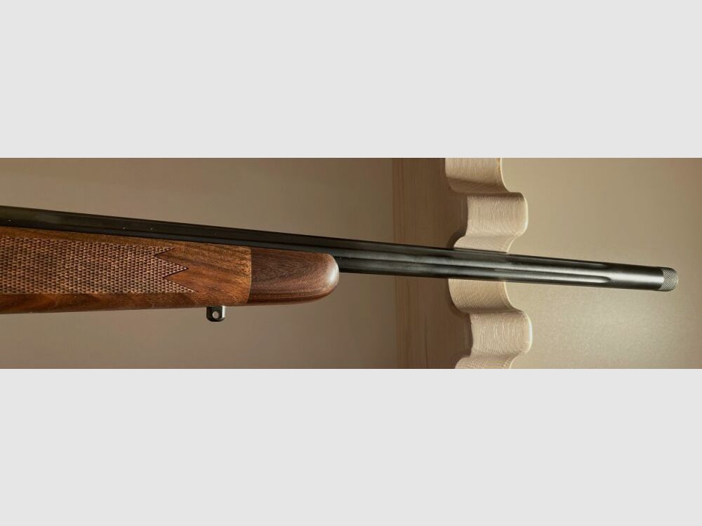 SAKO 85 GRIZZLY with thread