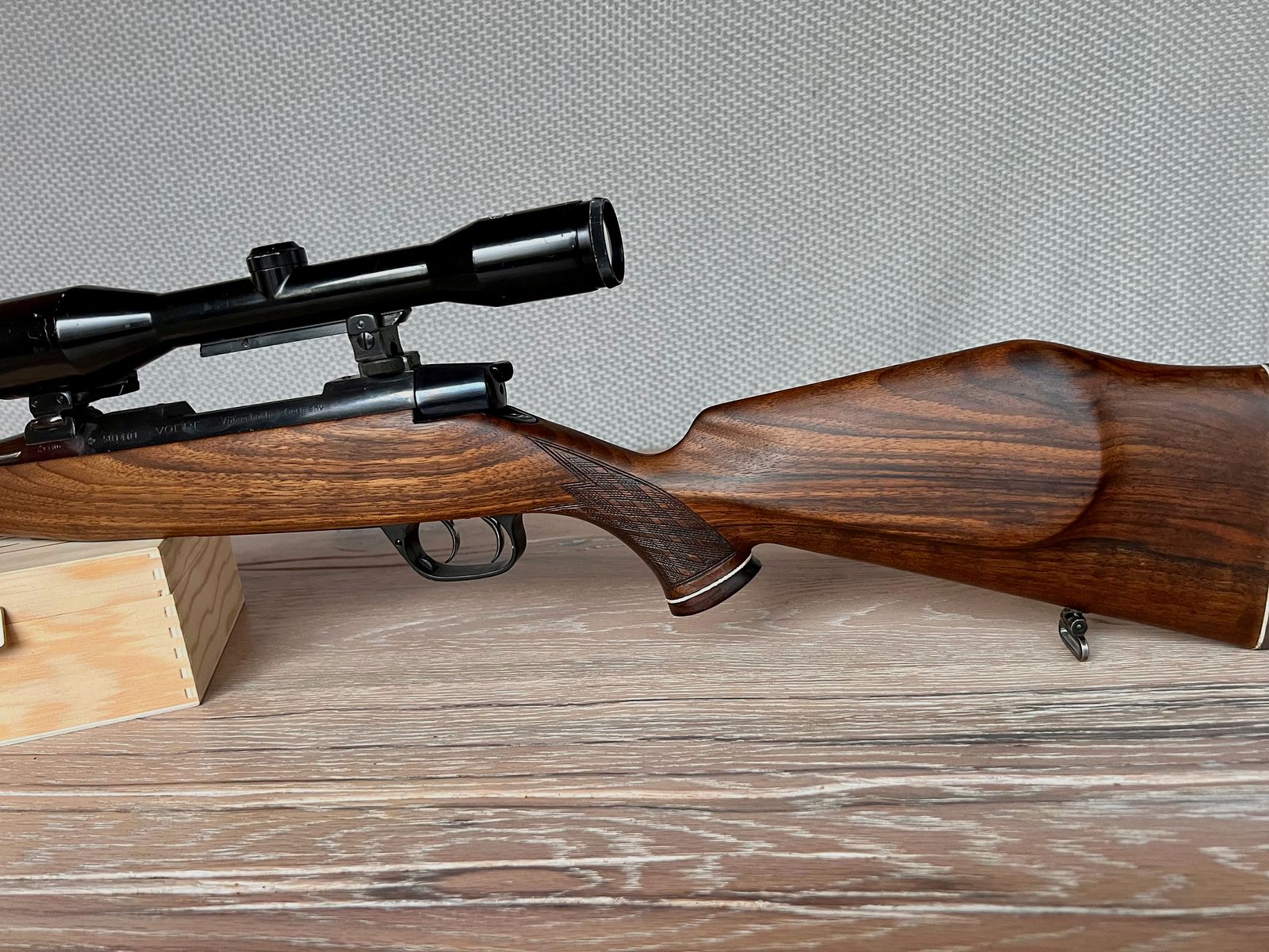 Voere Repetierbüchse Kaliber 7x64 mit Zeiss Zielfernrohr - Top gepflegt mit Munition !!