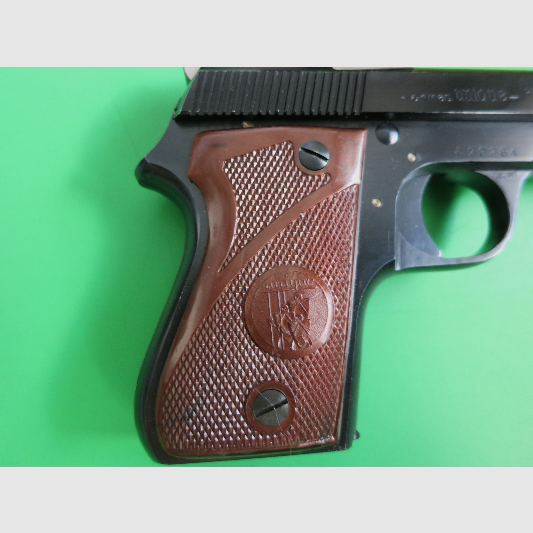Pistola semiautomática Modelo "L" (Armes Unique MAPF), Cal. 22 lfB, Caja + Instrucciones      #60, imagen 8 de 11