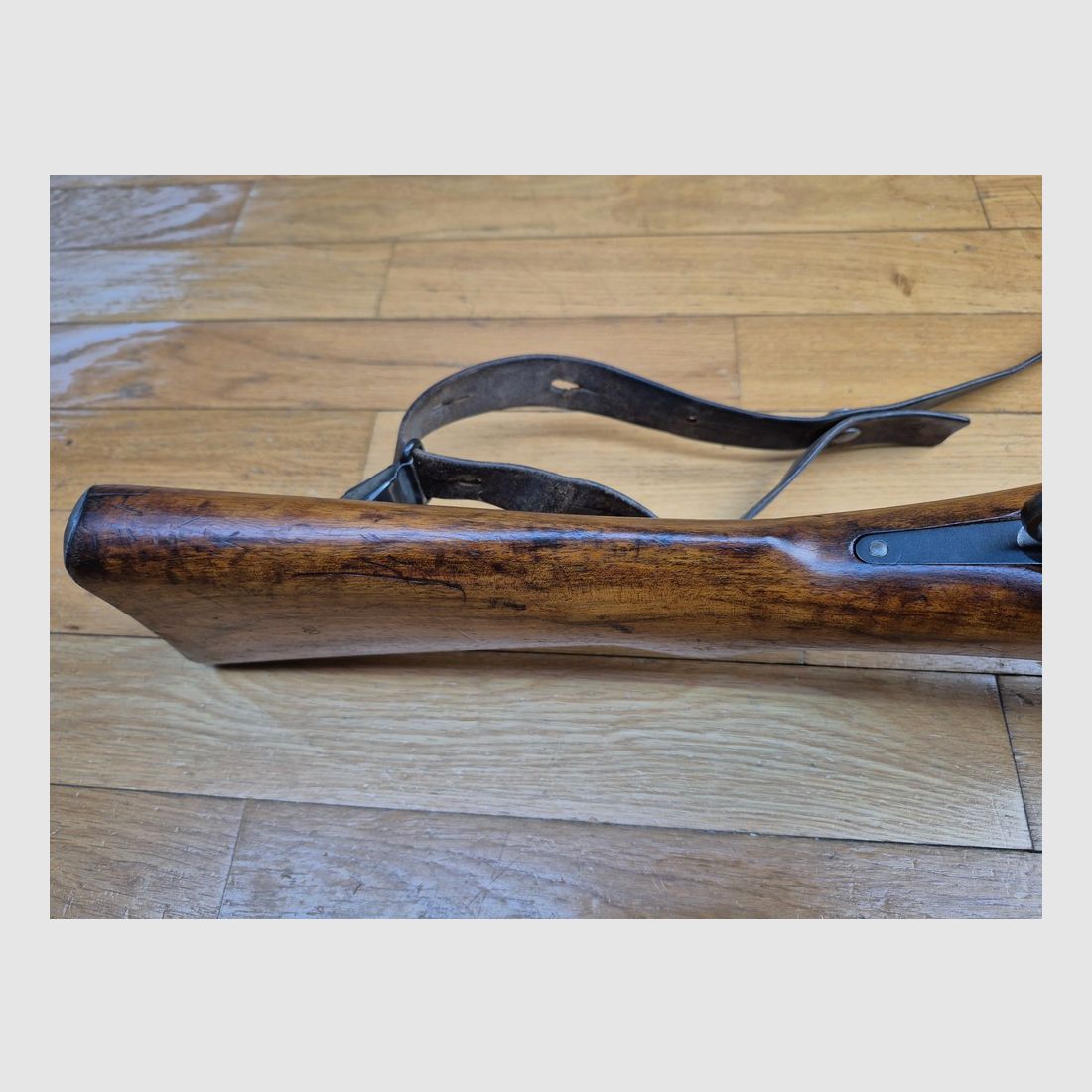 Schöner K31-Mosqueton - Kal. 7.5×55 - Sehr schöner Nussbaum-Schaft - Ultra weiche und klare Mechanik - Exzellenter Abzug - Sehr schöner Lauf - 100% einheitliche Seriennummer - Prüfungszertifikat vorhanden - Riemen, Laufabdeckung und 2 Clips als Bonus! - Die Schweizer Qualität - TBE+, Bild 15 von 30