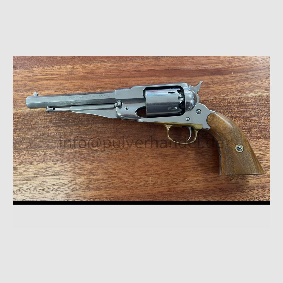 Reminngton Navy 6" mit Zubehör in handgefertigter Holzschatulle .36(BlackPowder)