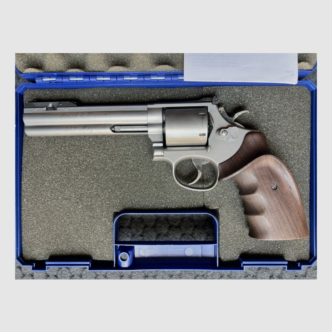 Smith & Wesson 686-4, Revolver Sondermodell "Practical Champion" Kaliber .3 .357Mag
