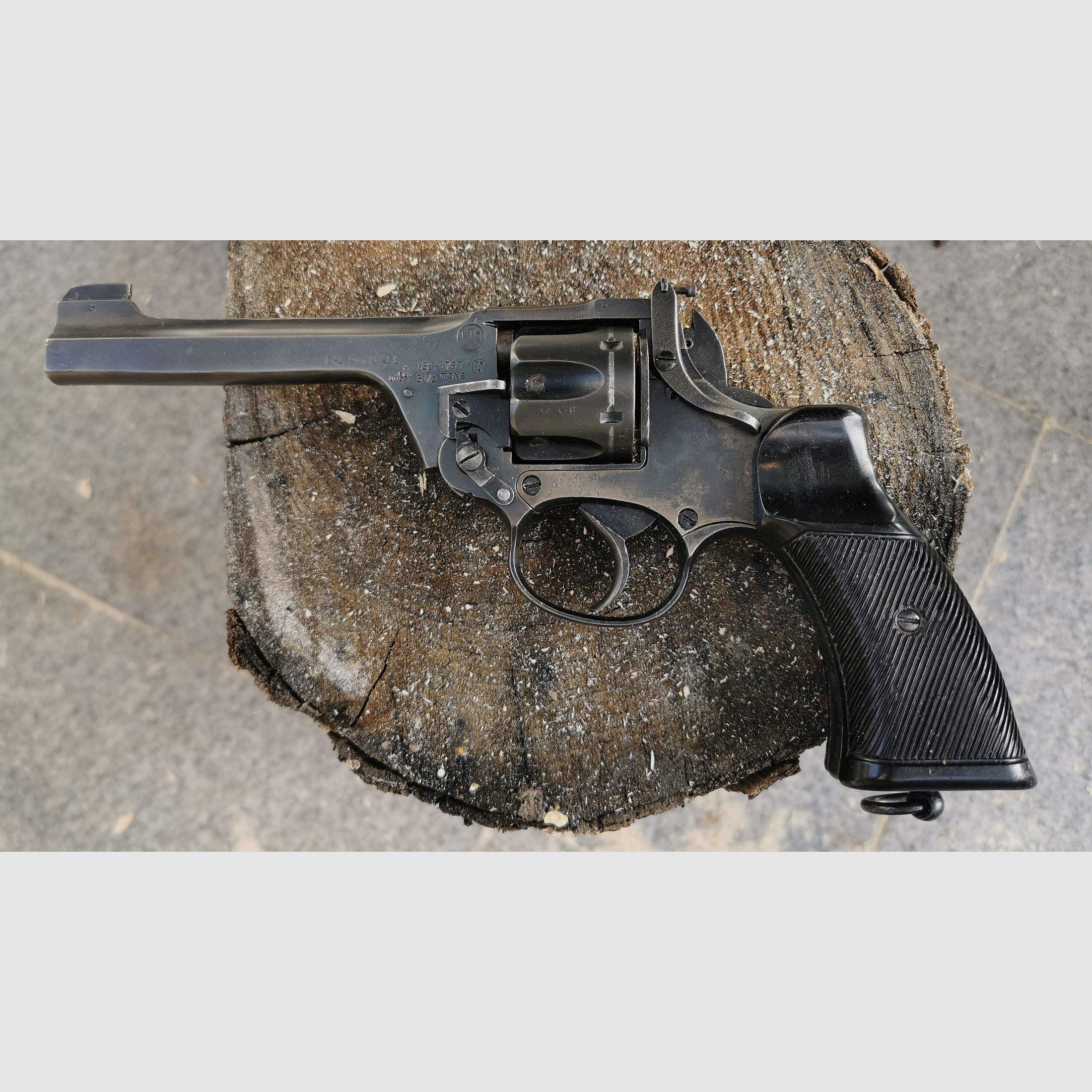 Enfield No.2 MK I WKII origineel omgebouwd naar 9mm R knal vrij vanaf 18 jaar