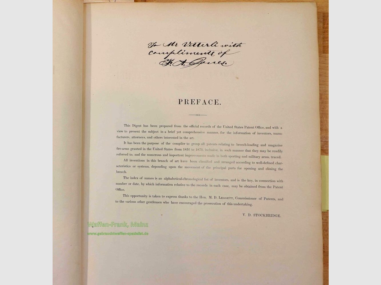 EE. UU., Diversos libros sobre armas de carga por culata y cargadores