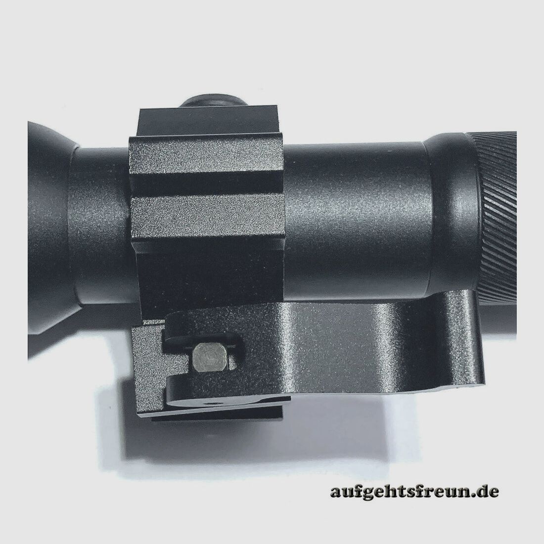 Noxar XRM-03 verstelbare houder voor IR-lampen