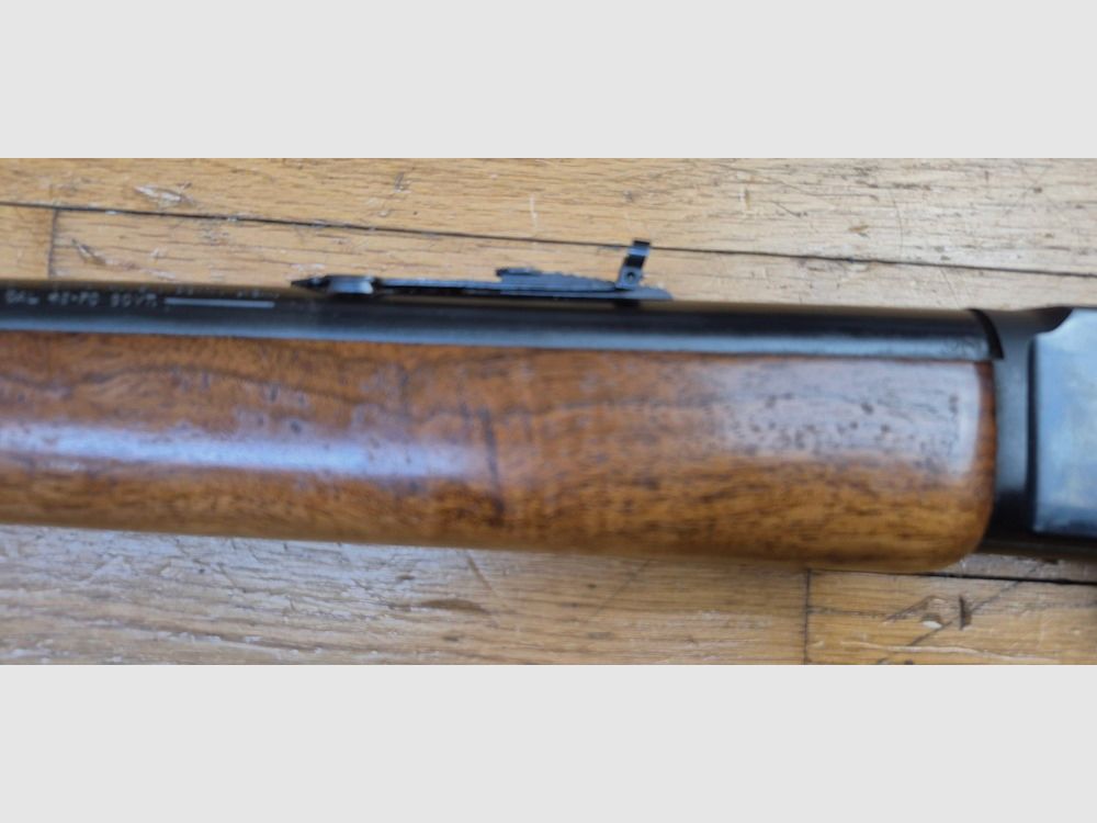 Splendide carabine Marlin à levier sous garde – Modèle 1895 – Cal.45-70 Gvt – 6 Coups – Rare poinçon « JM » – Arme de qualité Marlin d&rsquo;avant faillite ! – Superbe fabrication New Haven de 1974 – Excellent état – TBE+++, image 41 sur 46