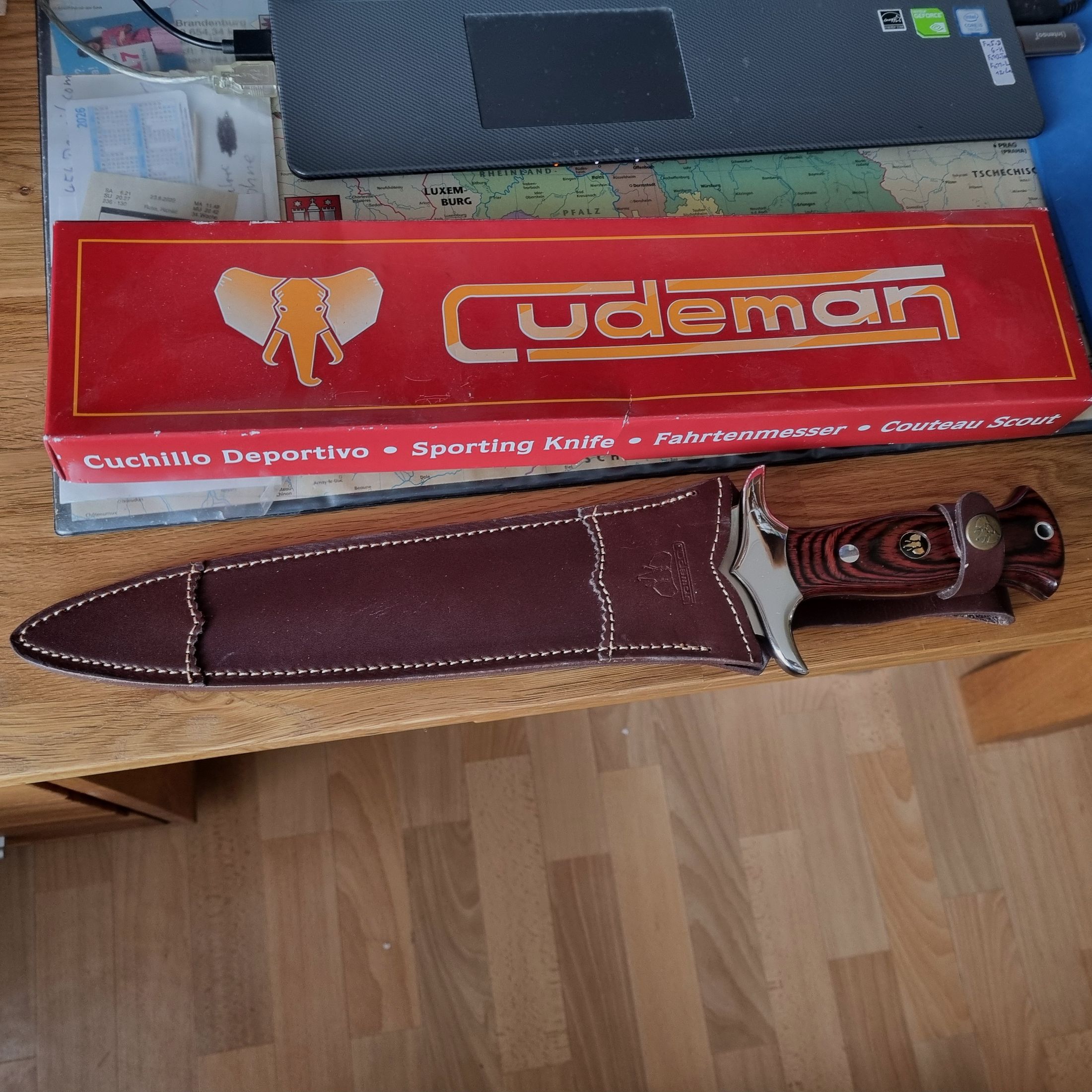 Cudeman hunting knife