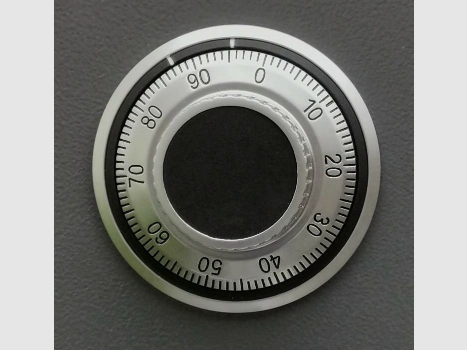 Waffenschrank HUNTER Jungjägerin (1300x440x380) max. 9 LW