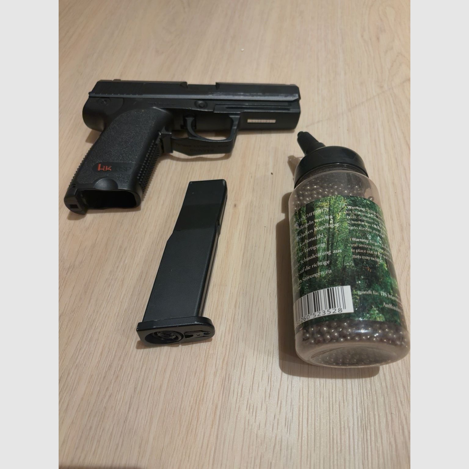Umarex H&K USP 4,5 mm CO₂ Luftpistole inkl. Magazin & ca. 3.000 Stahl-BBs