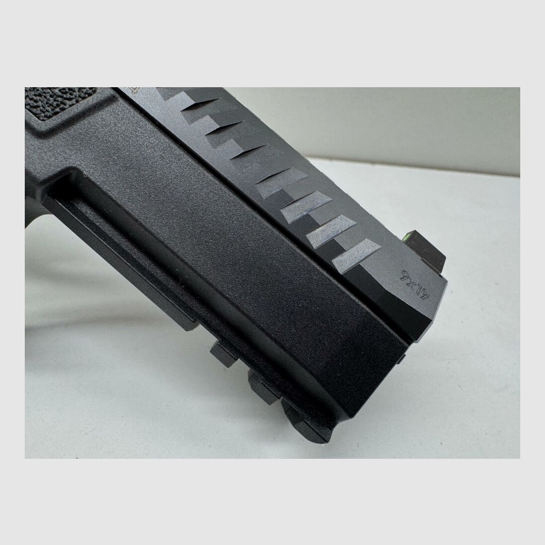 CZ P-09 F Nocturne - Armes Friedrichs